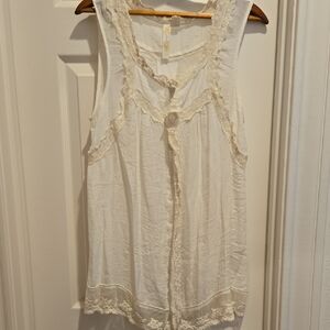 Adiva Cream Lace Detail Sleeveless Top